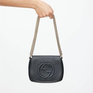 Gucci SOHO Black Leather Crossbody Bag with Gold Chain